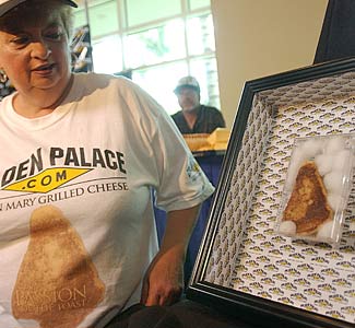 Virgin_Mary_grilled_cheese_sandwich