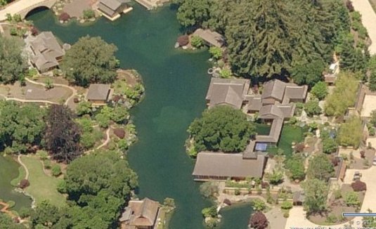 Ellison's Silicon Valley palace